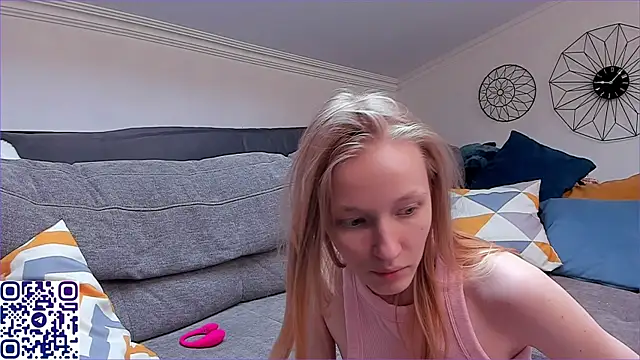 Snapshot of EliteEross chatting on 07.10.26 EliteEross online show from 07.10.26