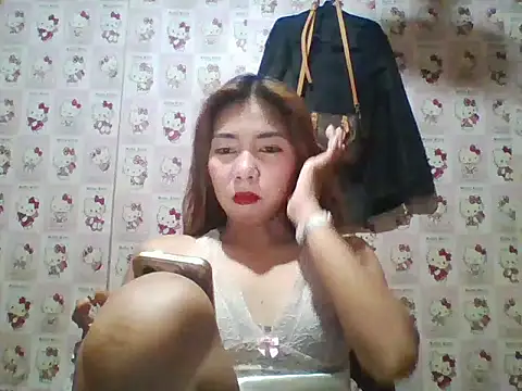 Snapshot of hot_sexy27 chatting on 06.12.26 hot sexy27 online show from 06.12.26