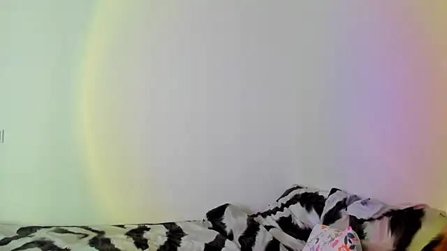 Stacey Brow online show from 05.04.26
