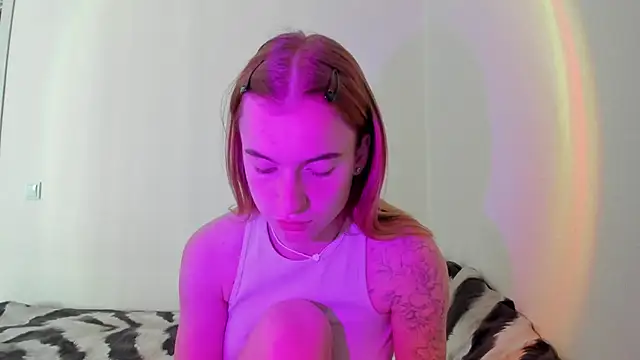 Stacey Brow online show from 05.06.26