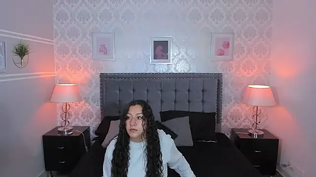 Snapshot of paulys_ chatting on 03.19.26 paulys online show from 03.19.26