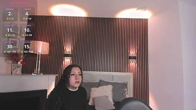 Snapshot of paulys_ chatting on 05.19.26 paulys online show from 05.19.26