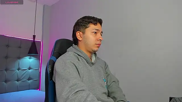 Snapshot of Julian_Smith21 chatting on 02.25.26 Julian Smith21 online show from 02.25.26