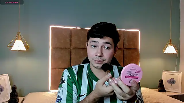 Julian Smith21 online show from 03.17.26