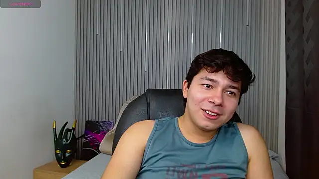 Julian Smith21 online show from 05.06.26