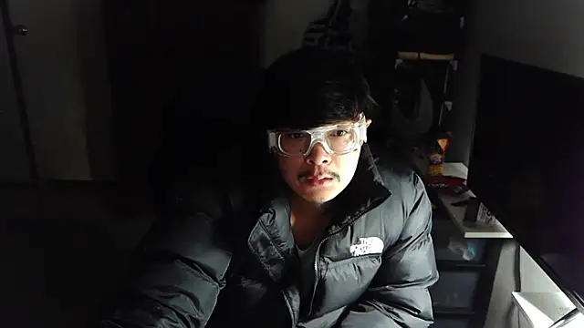 Snapshot of longlongsong chatting on 03.03.26 longlongsong online show from 03.03.26