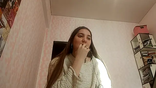 Snapshot of JanineThielman chatting on 05.03.26 JanineThielman online show from 05.03.26