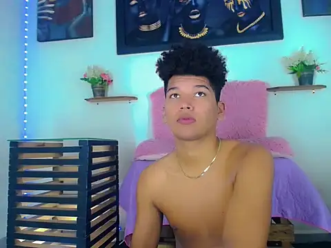 Snapshot of Sebastian_-D chatting on 04.13.26 Sebastian -D online show from 04.13.26