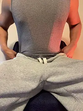 Snapshot of kenjisexy3 chatting on 03.03.26 kenjisexy3 online show from 03.03.26