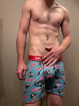 Aarondeweese27 online show from 04.10.26