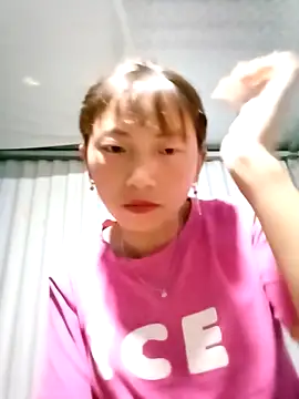 Snapshot of Xuka-xx chatting on 02.24.26 Xuka-xx online show from 02.24.26