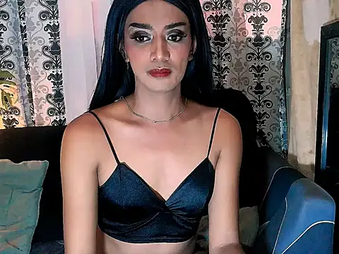 Snapshot of Queeny_Cassandra chatting on 06.10.26 Queeny Cassandra online show from 06.10.26