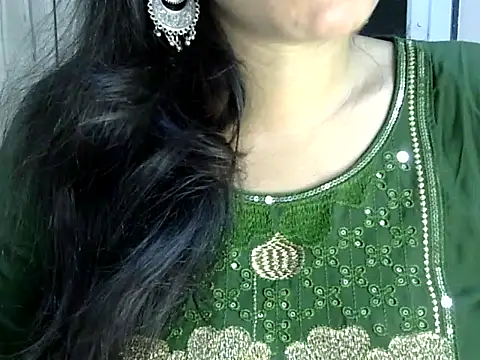 Neha Sharma2 online show from 04.05.26