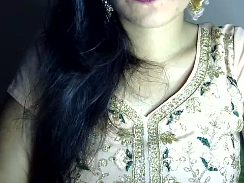 Snapshot of Neha_Sharma2 chatting on 04.21.26 Neha Sharma2 online show from 04.21.26
