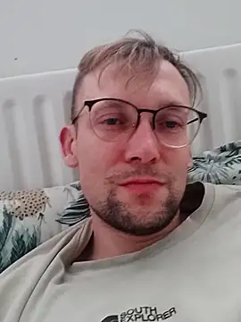 Snapshot of GaryJohnson79 chatting on 02.26.26 GaryJohnson79 online show from 02.26.26