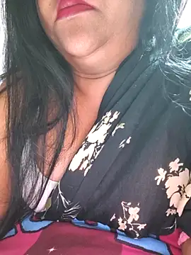 Snapshot of Moonae chatting on 02.24.26 Moonae online show from 02.24.26