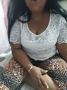 Moonae online show from 04.10.26