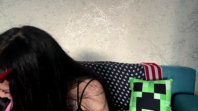 kishagrayone online show from 03.28.26