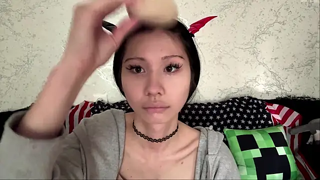 kishagrayone online show from 05.22.26