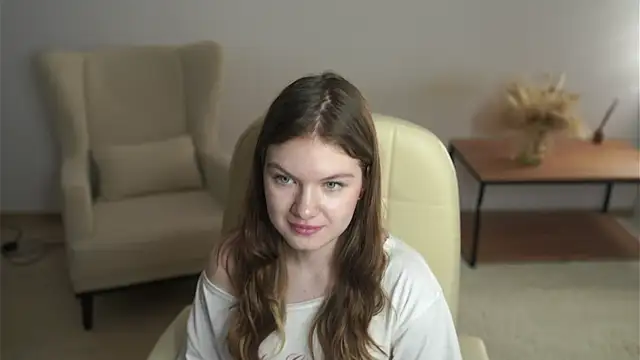 Snapshot of BrennaReul chatting on 02.25.26 BrennaReul online show from 02.25.26