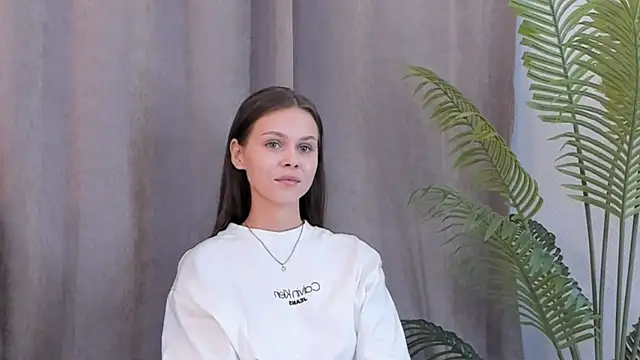 Snapshot of EarthaLevra chatting on 02.24.26 EarthaLevra online show from 02.24.26