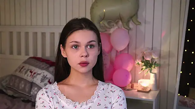 EarthaLevra online show from 04.09.26