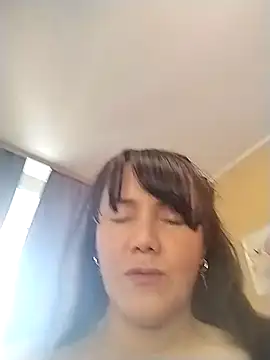 Snapshot of MilkCandyGirl chatting on 05.16.26 MilkCandyGirl online show from 05.16.26