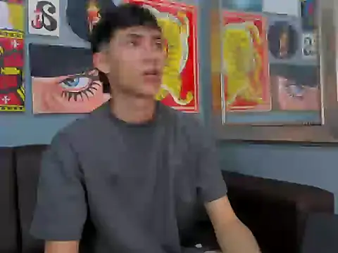 Snapshot of AronTawers chatting on 02.28.26 AronTawers online show from 02.28.26