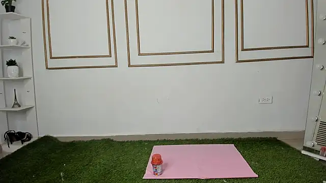 emily gaviria1 online show from 03.27.26