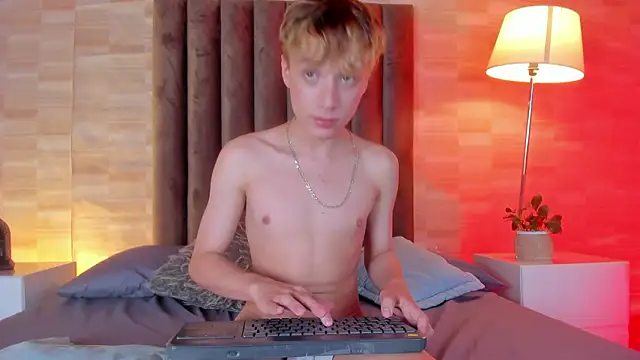 Isaac Grey online show from 03.17.26