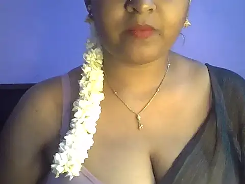 Snapshot of Tamil_Kuttyma chatting on 07.27.26 Tamil Kuttyma online show from 07.27.26