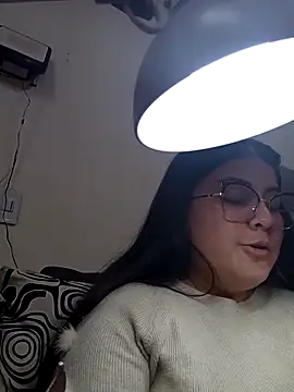 Snapshot of Bella_diamond01 chatting on 02.27.26 Bella diamond01 online show from 02.27.26