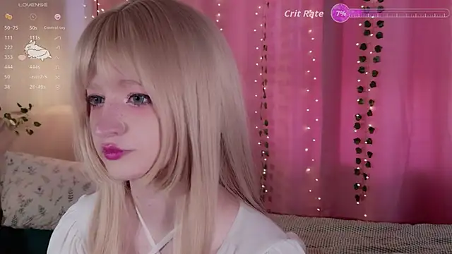 Snapshot of effy_dollie chatting on 06.14.26 effy dollie online show from 06.14.26