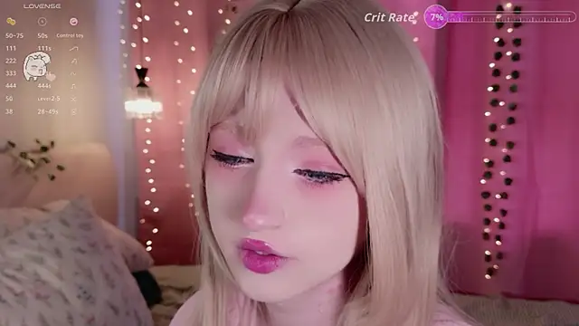 Snapshot of effy_dollie chatting on 06.23.26 effy dollie online show from 06.23.26