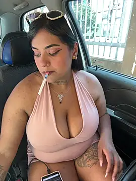 Nahomy firee online show from 04.01.26