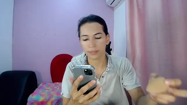 Snapshot of Larry_craft chatting on 03.26.26 Larry craft online show from 03.26.26