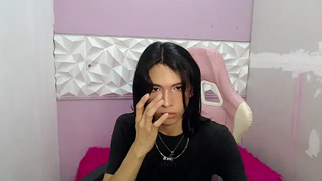 Snapshot of Larry_craft chatting on 03.29.26 Larry craft online show from 03.29.26