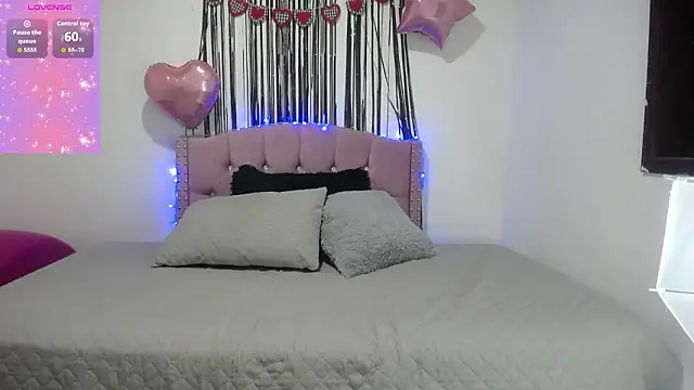 Snapshot of samantha_pym chatting on 02.27.26 samantha pym online show from 02.27.26