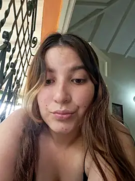 Estelle Noir online show from 02.24.26