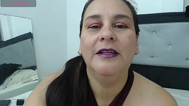 Sharlot curvy online show from 05.08.26