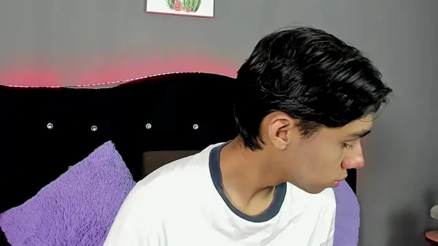 Snapshot of Eros_Lux chatting on 04.29.26 Eros Lux online show from 04.29.26