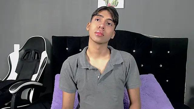 Snapshot of Eros_Lux chatting on 05.21.26 Eros Lux online show from 05.21.26