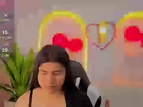 Snapshot of ashelyy_tp chatting on 02.25.26 ashelyy tp online show from 02.25.26