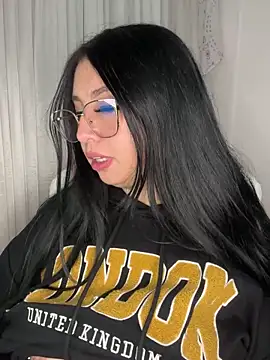 Ashleeyprincess01 online show from 05.06.26