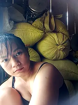 Snapshot of mami-rubi chatting on 04.08.26 mami-rubi online show from 04.08.26