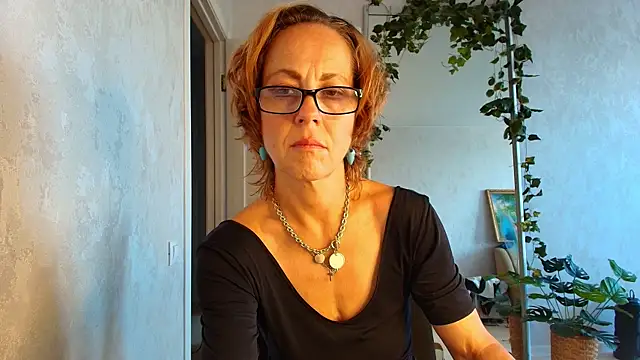 LioraWeiss online show from 07.22.26
