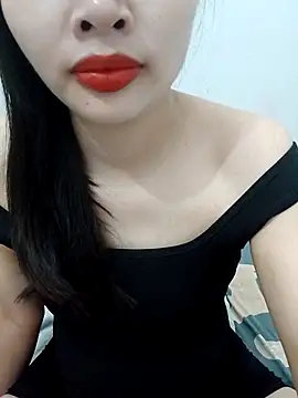 Snapshot of AmberBelle_007 chatting on 04.03.26 AmberBelle 007 online show from 04.03.26