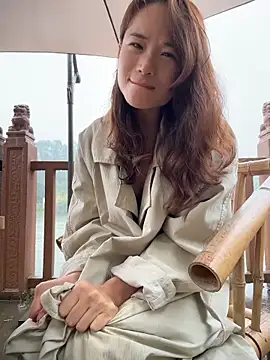 Snapshot of Mia-lp chatting on 04.06.26 Mia-lp online show from 04.06.26