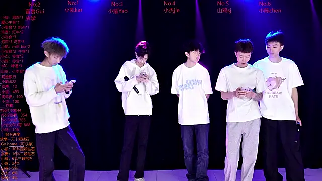 Snapshot of AOA-boy chatting on 03.12.26 AOA-boy online show from 03.12.26