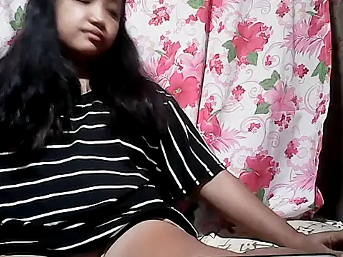 Snapshot of Flowerbebe chatting on 03.02.26 Flowerbebe online show from 03.02.26